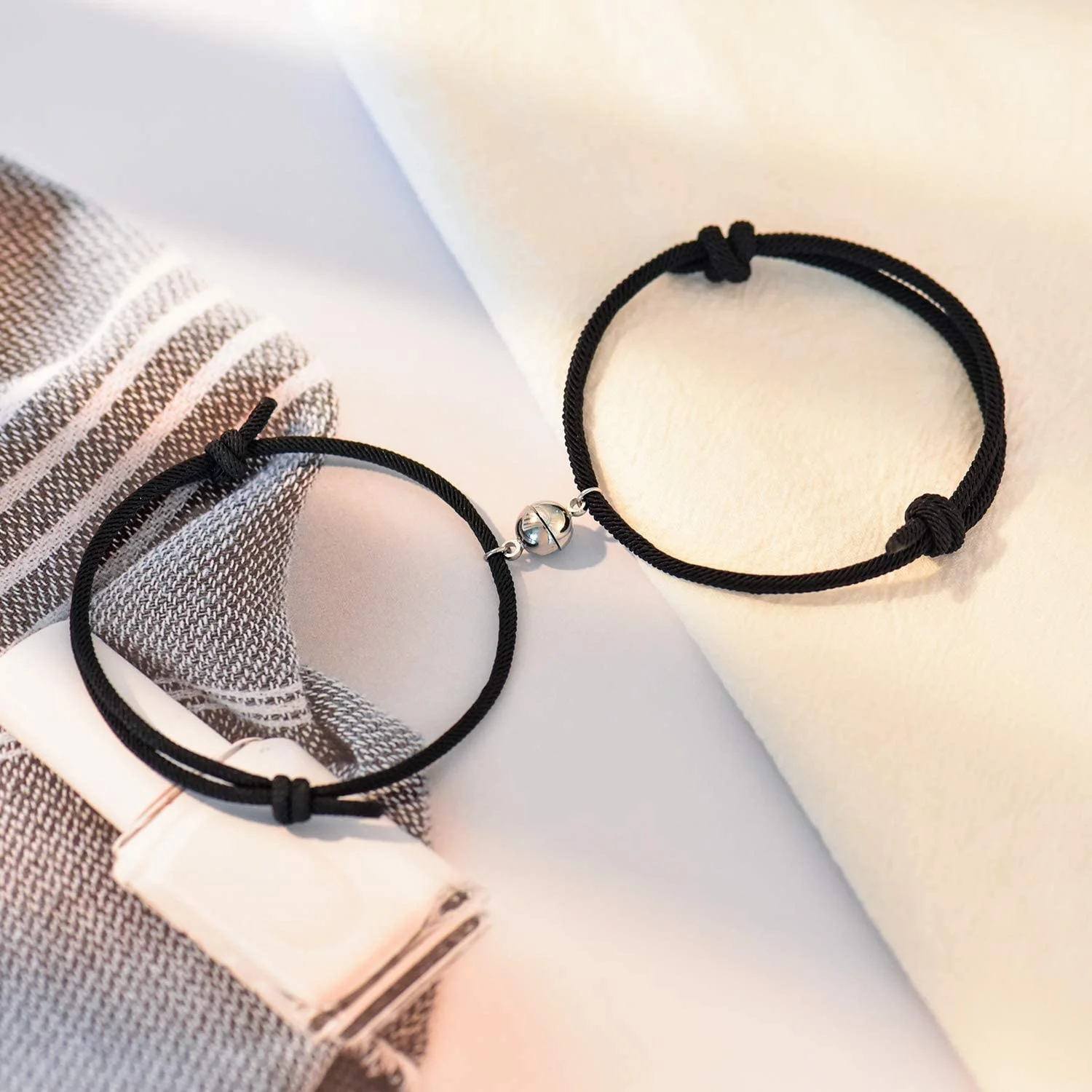 Bracelets Magnétiques pour Couple – Lien d’Amour à Distance – Image 4
